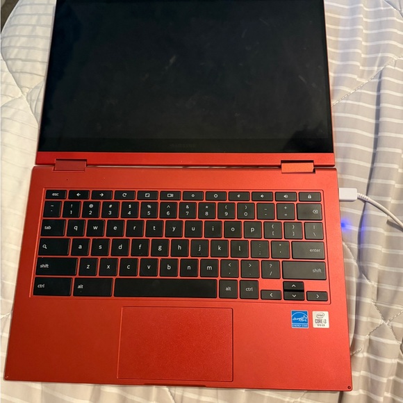Samsung chrome book- 128GB - Picture 1 of 5